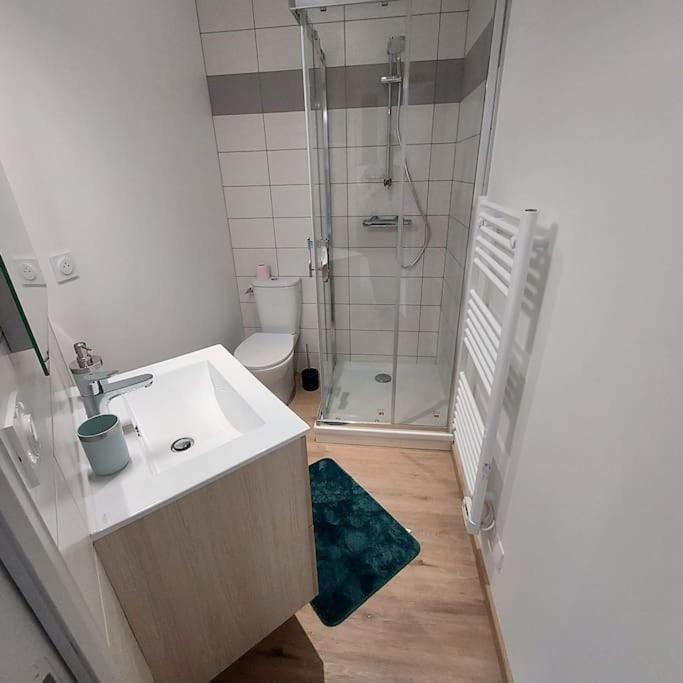 Bel Appartement F2 Hyper Centre Refait A Neuf Coutances Exterior foto